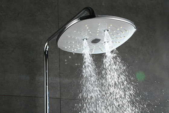 Sistem pancuran hujan / sistem panel pancuran kamar mandi 20°C - 50°C Kisaran suhu