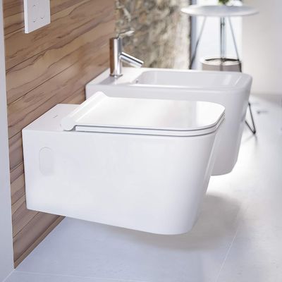 Tinggi yang dapat disesuaikan tanpa tepi Flushing Wall Hanging Toilet Bowl Putih Glossy